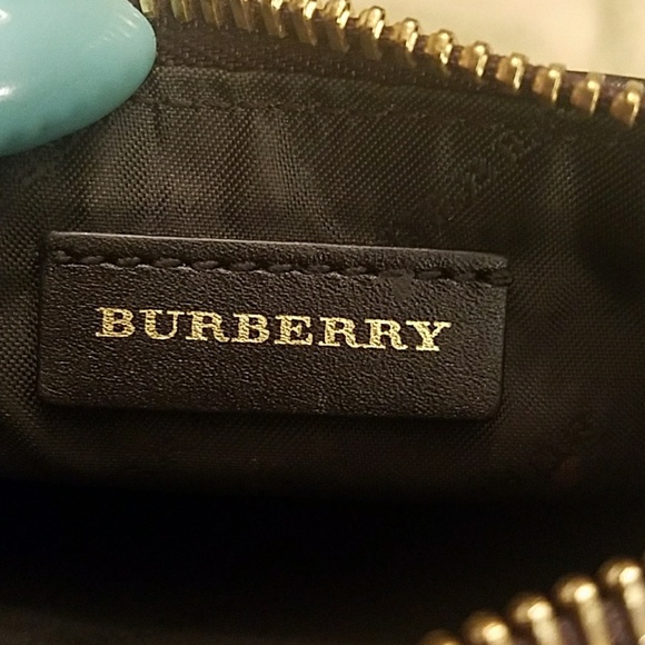 ❤️Burberry Clara Haymarket Clutch Wristlet❤️ - Picture 3 of 7